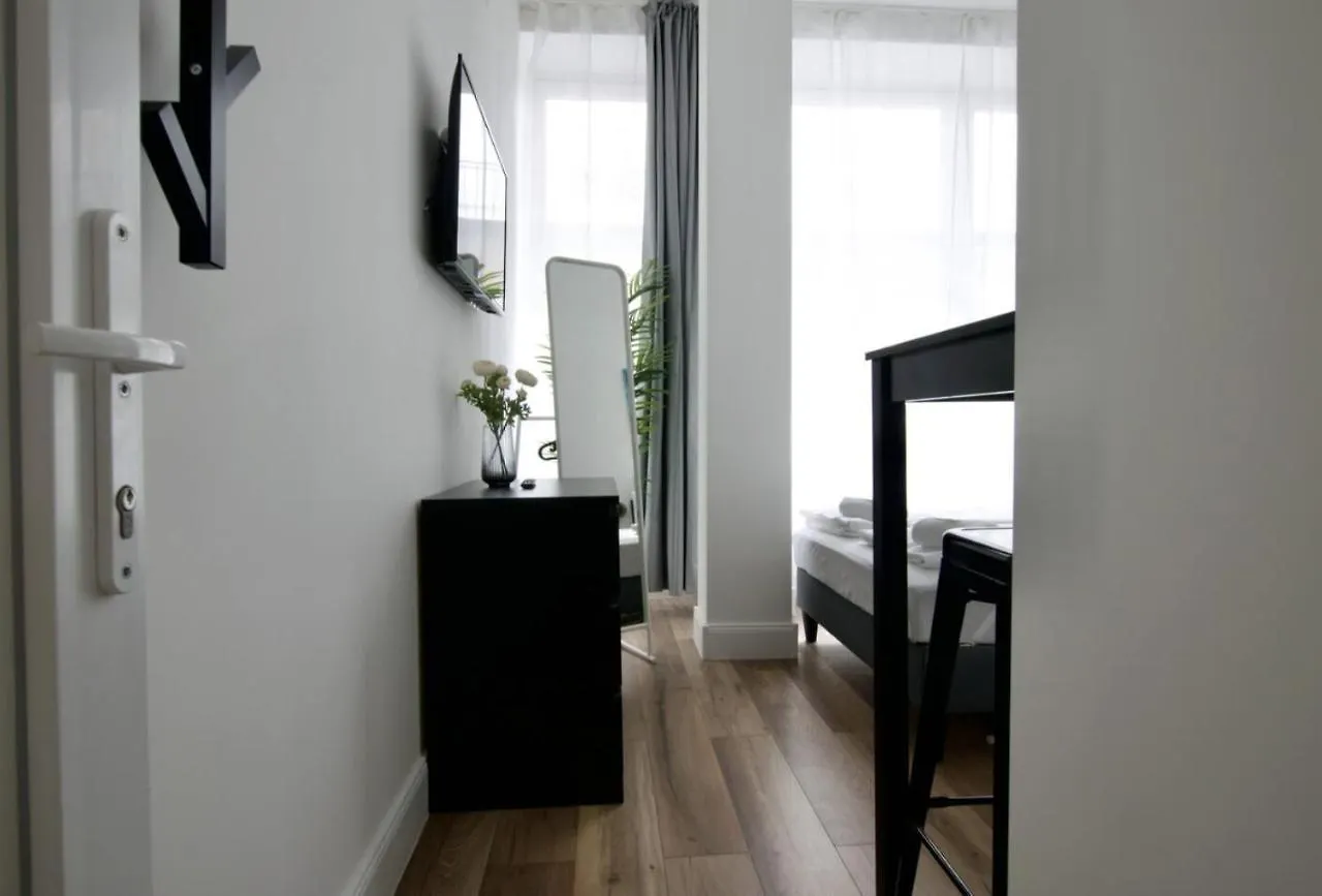 Studio Apartments By Hi5- Apartment In Downtown Budapesta