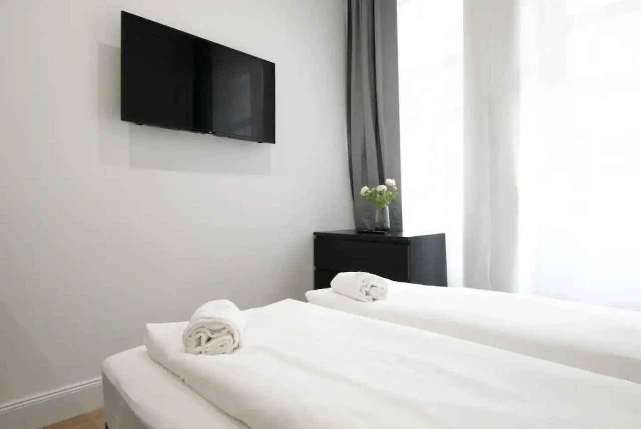 Studio Apartments By Hi5- Apartment In Downtown Budapesta