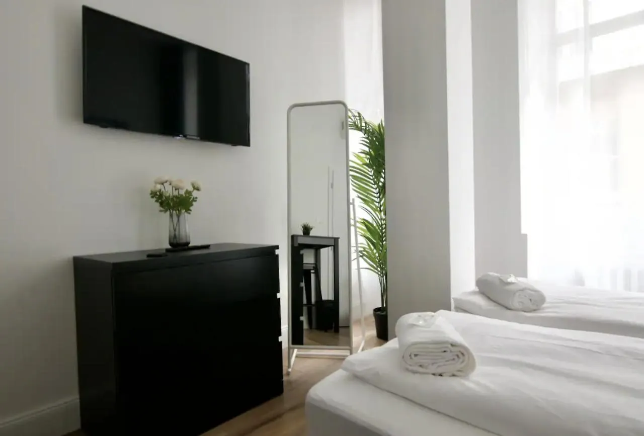 Studio Apartments By Hi5- Apartment In Downtown Budapesta Ungaria