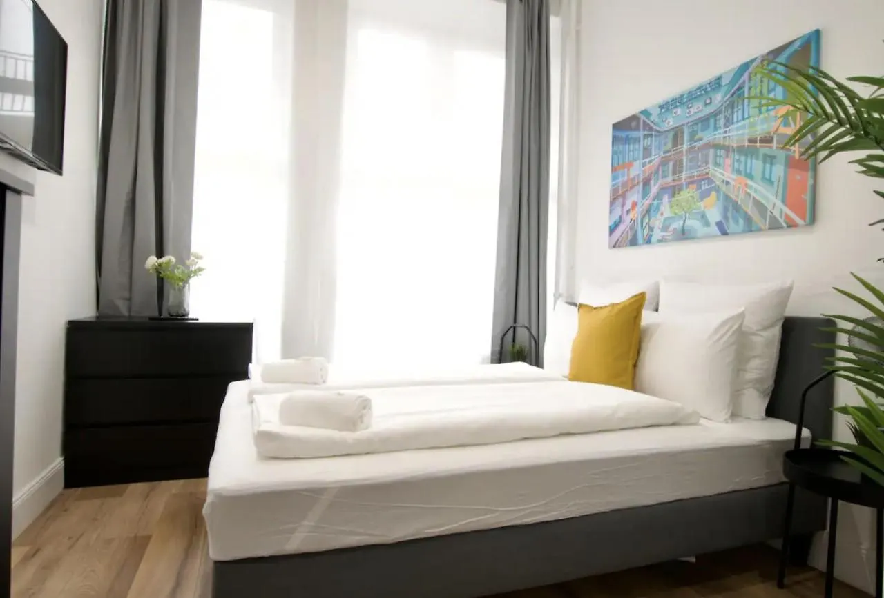 Studio Apartments By Hi5- Apartment In Downtown Budapesta 0*,