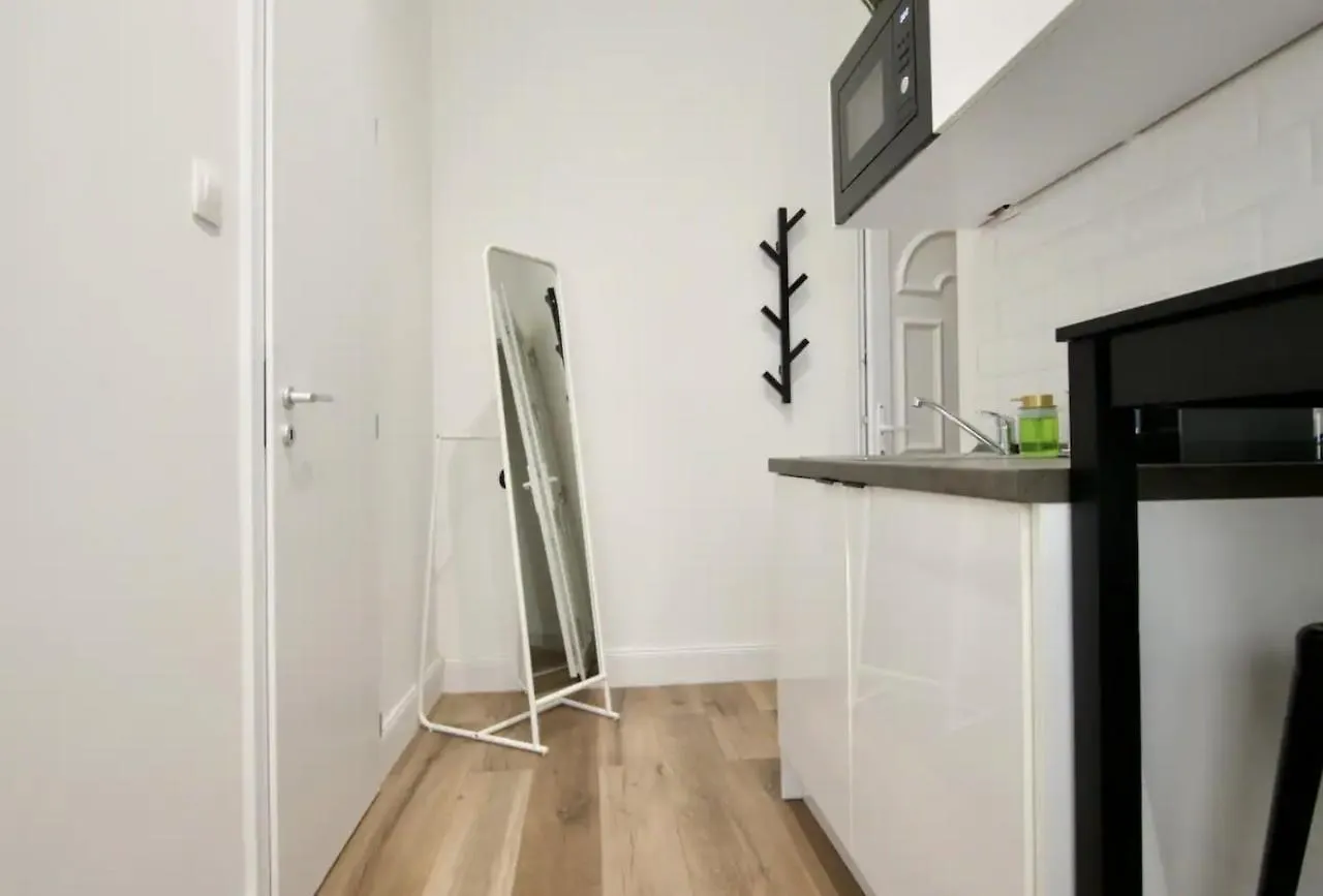 Studio Apartments By Hi5- Apartment In Downtown Budapesta